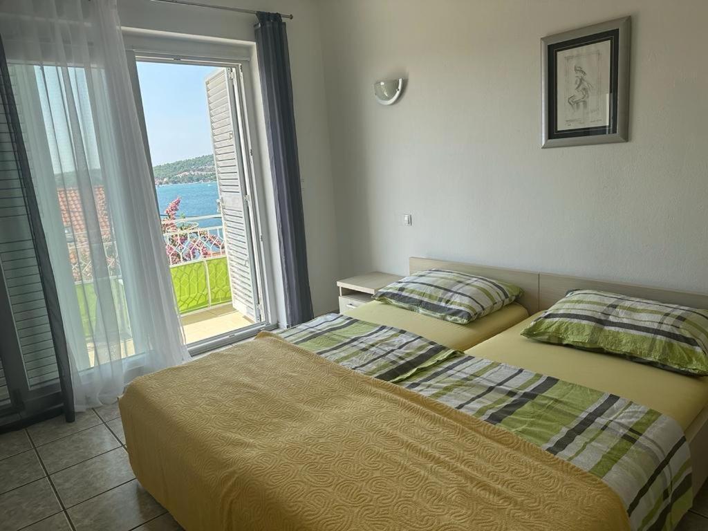 Marina Apartmani Tisno Murter Экстерьер фото
