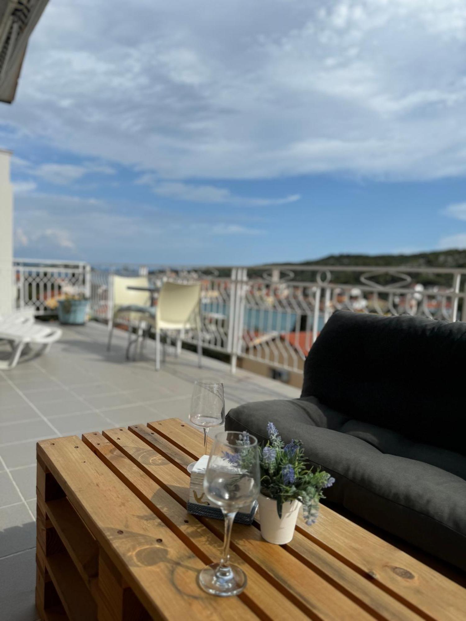 Marina Apartmani Tisno Murter Экстерьер фото