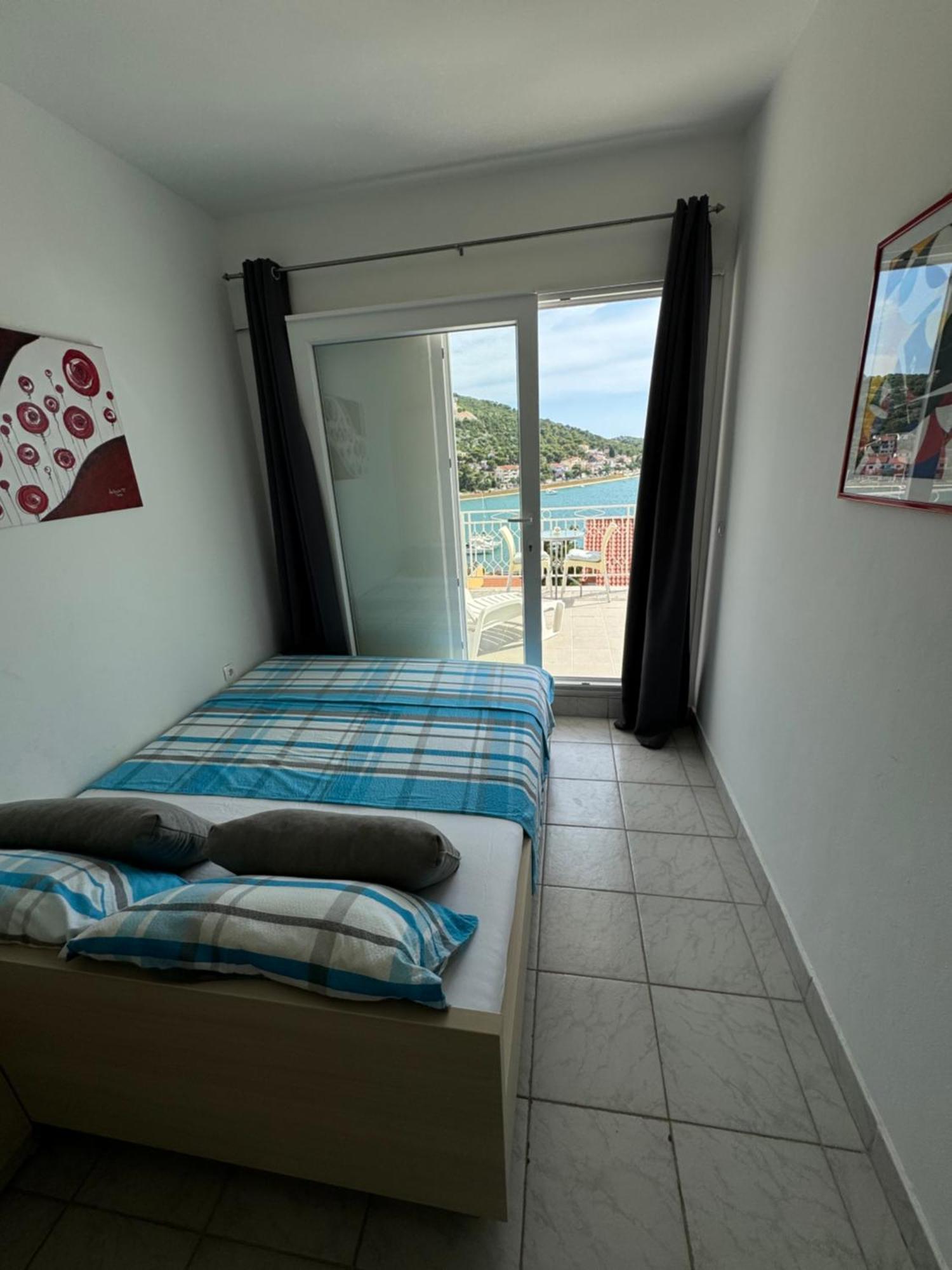 Marina Apartmani Tisno Murter Экстерьер фото